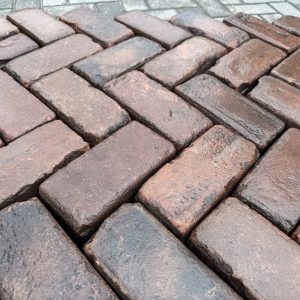 Oud gebakken kloostersteen rood paars genuanceerd (KK055)