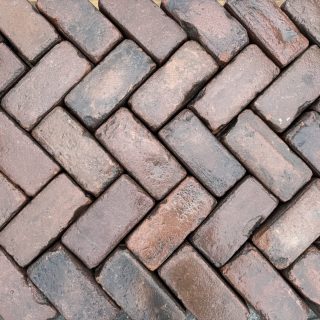 Oud gebakken kloostersteen rood paars genuanceerd (KK055)