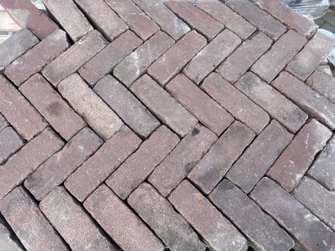 Oude gebakken dikformaat rood-paars (DF013)
