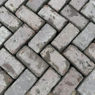 Oud gebakken klinkers rood paars (KK028)